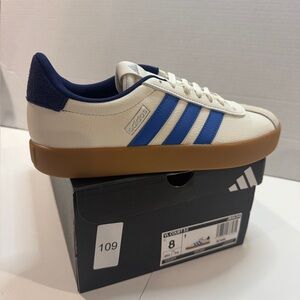 Men's Size 8 Adidas VL Court 3.0 sneaker NEW in original box